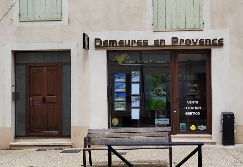 Enseigne lumineuse pour Demeures en Provence